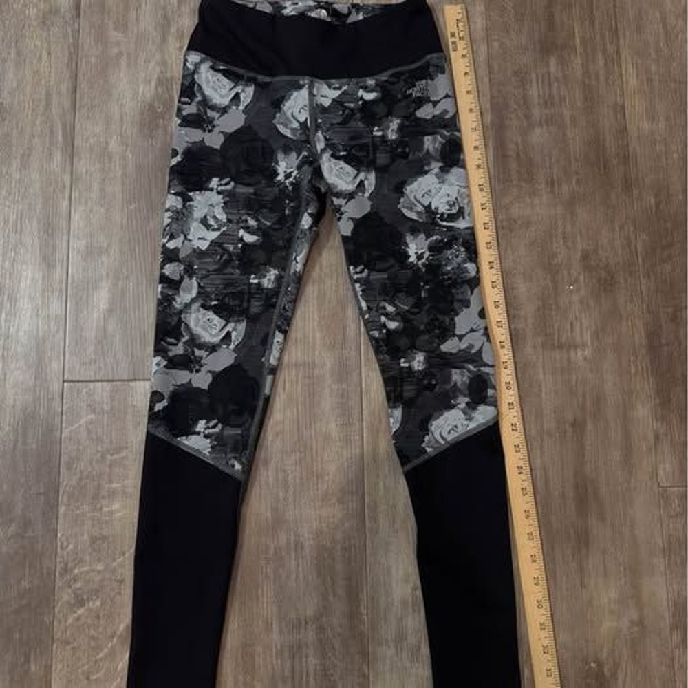 Women's NorthFace Leggings Small
